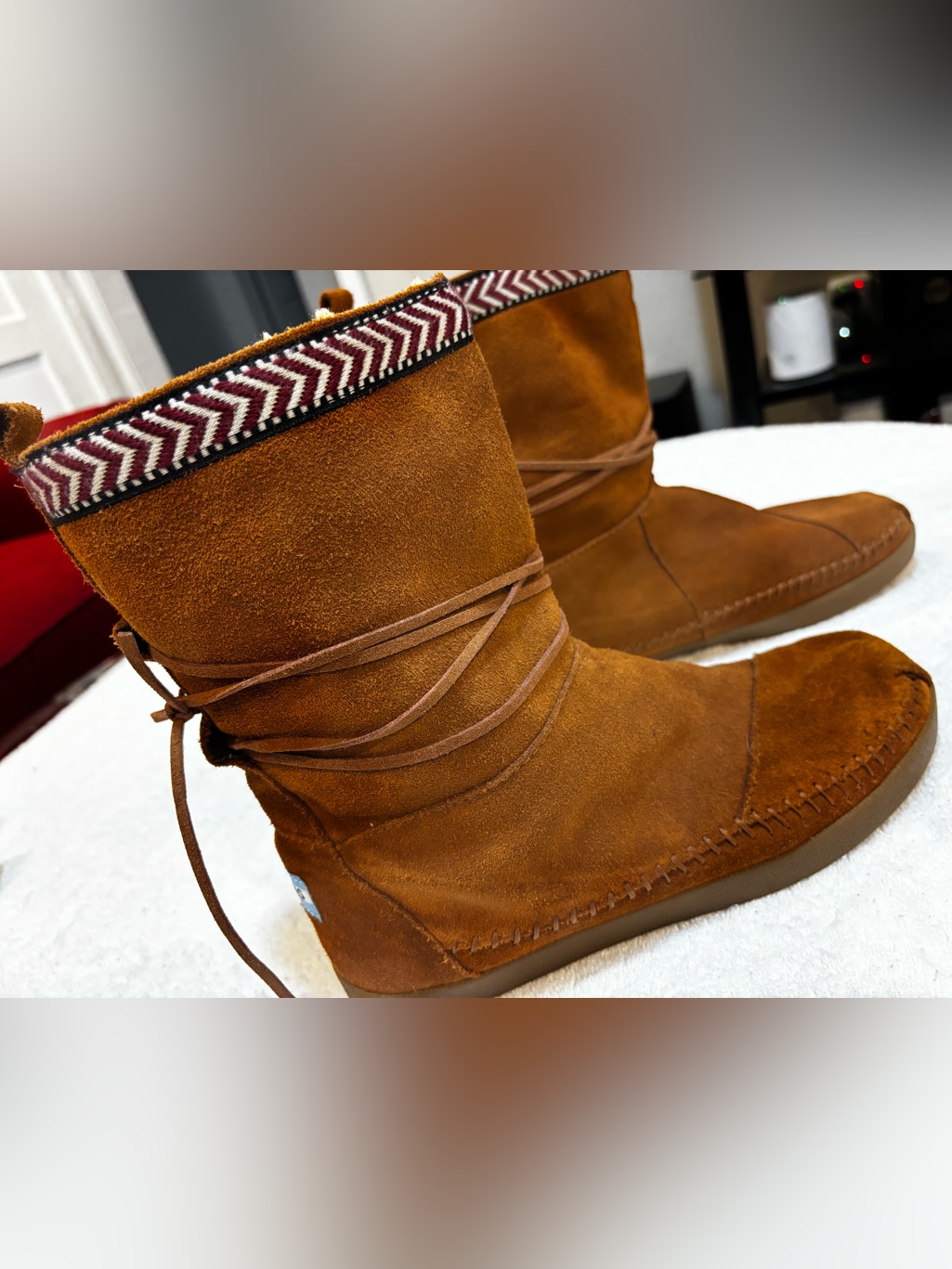 Almost Brand New Moccasin Suede Ankle Boots By Toms  Size 85  Box 81